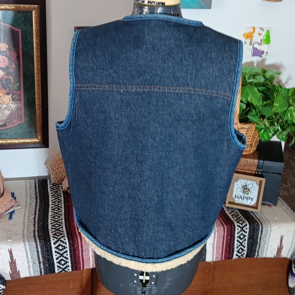 Vintage Montgomery Ward Sherpa Lined Denim Vest. - Picture 5 of 9